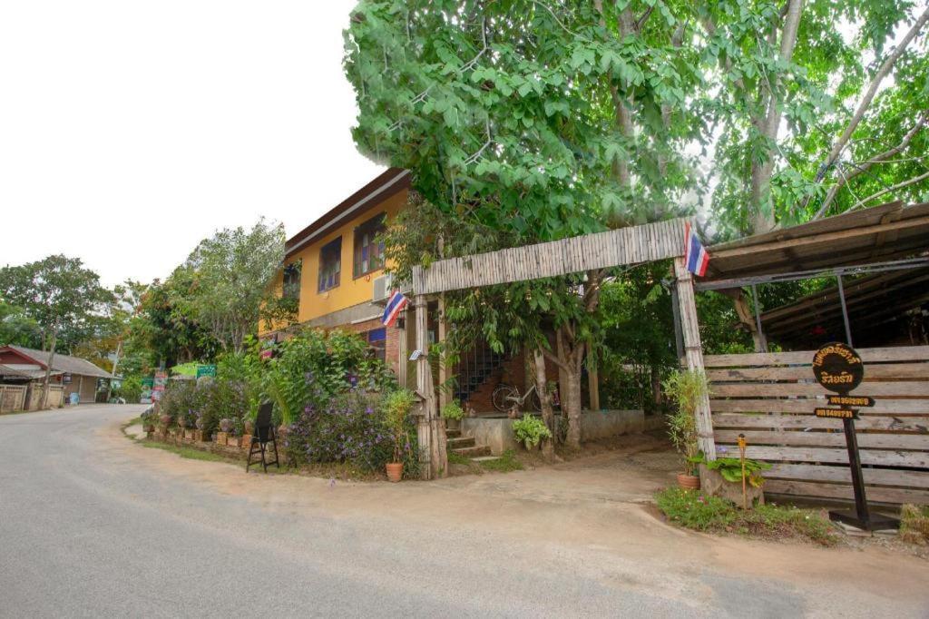 Oyo 1155 Bikers House And Enduro Tours Chiang Mai — Fotos 1